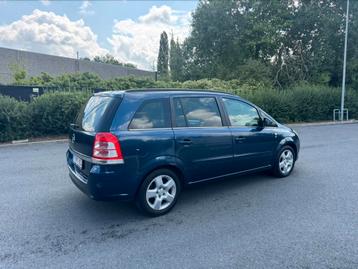 Opel Zafira * Benzine 2010 * 7-zits * Carpasbediening OK* beschikbaar voor biedingen