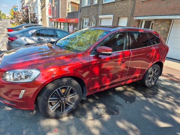 Volvo XC60, Autos, Volvo, Particulier, XC60, 4x4, Bluetooth, Cruise Control, Système de navigation, Commande vocale, Enlèvement