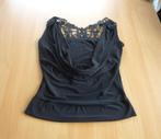 Zwarte top ingevallen decolletee ondertop kanten rug Mt 36, Kleding | Dames, Topjes, Ophalen of Verzenden, Maat 36 (S)