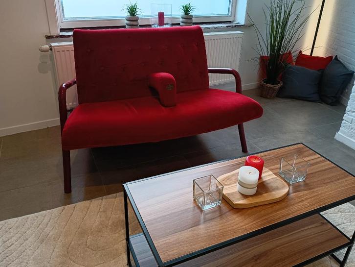 Unieke rode zetel uit de musical Grace Kelly ️, Maison & Meubles, Canapés | Salons, Utilisé, Banc droit, Deux personnes, Moins de 150 cm