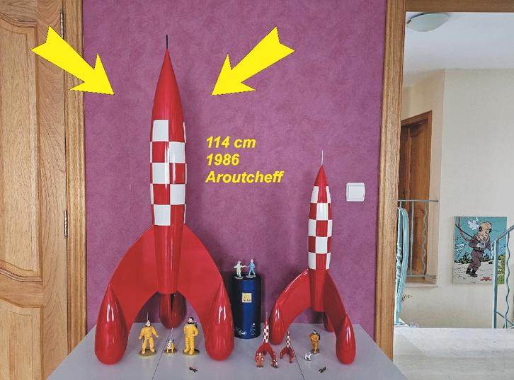 Tintin – La fusée Aroutcheff – 114 cm – (1986) -   3.500 €, Verzamelen, Overige Verzamelen, Ophalen