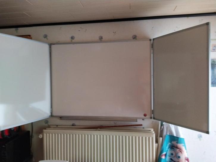 5-vlaks magnetisch whiteboard, Diversen, Schoolborden, Zo goed als nieuw, Whiteboard, Ophalen