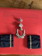 Rijkswacht kepie Cocarde en epauletten Wachtmeester, Ophalen of Verzenden, Rijkswacht, Embleem of Badge