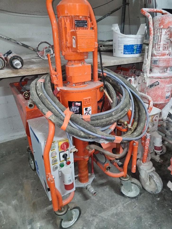 ️ Machine à plâtre PUTZ P4 – Plafonnage, Articles professionnels, Machines & Construction | Pompes & Compresseurs, Enlèvement