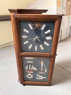 Klok met sleutelkast, Enlèvement