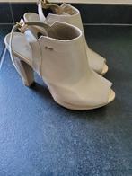Beige open schoen nero giardini maat 36, Beige, Ophalen of Verzenden, Gedragen, Schoenen met hoge hakken