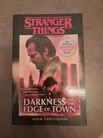 Darkness on the edge of town, Boeken, Hobby en Vrije tijd, Ophalen of Verzenden, Nieuw