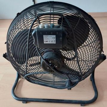 Vloer ventilator beschikbaar voor biedingen