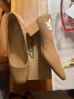 Clark leren pumps, 42, Pumps, Beige, Ophalen of Verzenden, Zo goed als nieuw