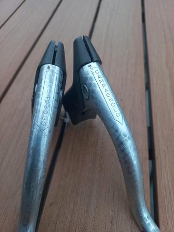 Speciale versie retro remgrepen Campagnolo Nuovo Record  beschikbaar voor biedingen