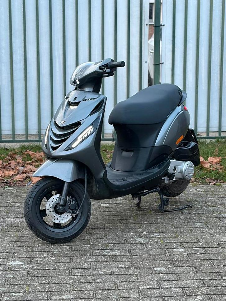 Piaggio zip Iget A-klasse, Fietsen en Brommers, Scooters | Piaggio, Nieuw, Zip, Klasse A (25 km/u), Benzine, Ophalen