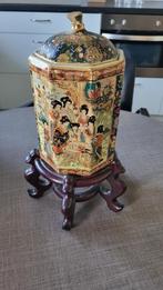 Oosters porseleinen potje met deksel – handbeschilderd, Ophalen