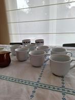 7 tassen, melkpotje, suikerpot, 2 melkmokken, Huis en Inrichting, Ophalen, Zo goed als nieuw, Porselein