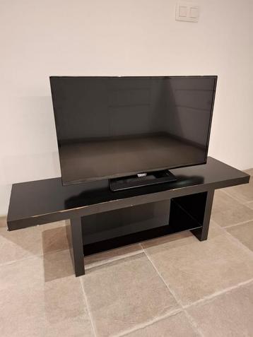 Zwart compact veelzijdig televisiekastje beschikbaar voor biedingen