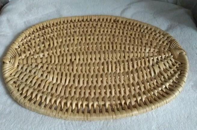 Très grand plateau artisanal très solide en osier à fromage, Enlèvement ou Envoi, Comme neuf, Ovale, Osier