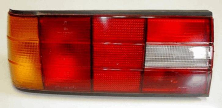 Achterlicht links BMW 3 serie E30 63211386941 1386941, Auto-onderdelen, Verlichting, BMW, Gebruikt, Ophalen of Verzenden