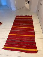 Tapijt, Huis en Inrichting, Ophalen, Zo goed als nieuw, Rood