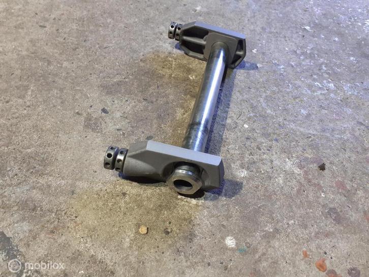 Achteras as kettingspanners 749 999, Motoren, Onderdelen | Ducati, Gebruikt, Ophalen of Verzenden