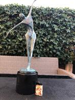 Bronzen art modernistische impressie van een danseres, Enlèvement ou Envoi
