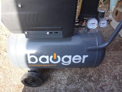 Pneumatische slangcompressor en slanghaspel, Doe-het-zelf en Bouw, Compressors, Zo goed als nieuw, 6 tot 10 bar, 25 tot 100 liter