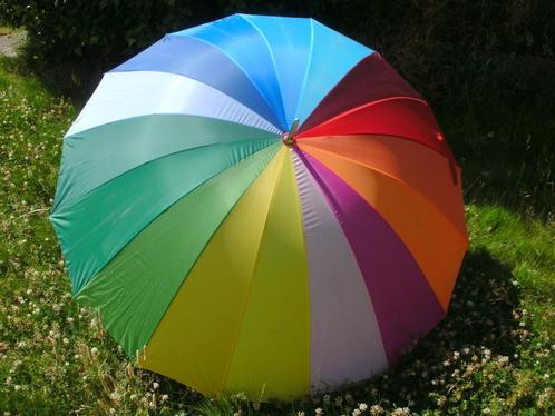 regenboogparaplu, Handtassen en Accessoires, Paraplu's, Zo goed als nieuw, Ophalen
