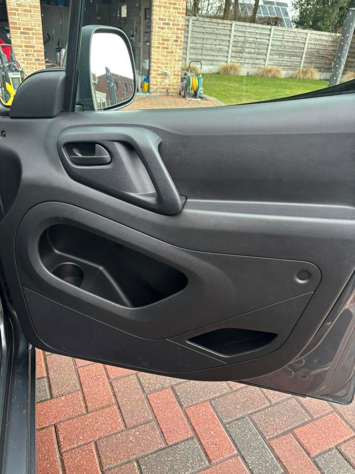 Citroen berlingo, Autos, Citroën, Particulier, Berlingo, ABS, Airbags, Air conditionné, Alarme, Ordinateur de bord, Verrouillage central