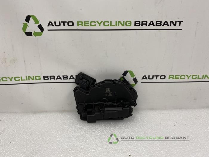 Serrure portière mécanique 4portes arrière droite d'un Vo, Autos : Pièces & Accessoires, -, 3 mois de garantie, Utilisé, -