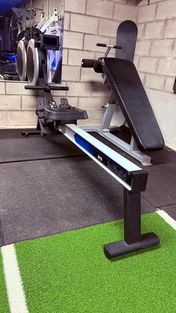 Roeitrainer infiniti r9 beschikbaar voor biedingen