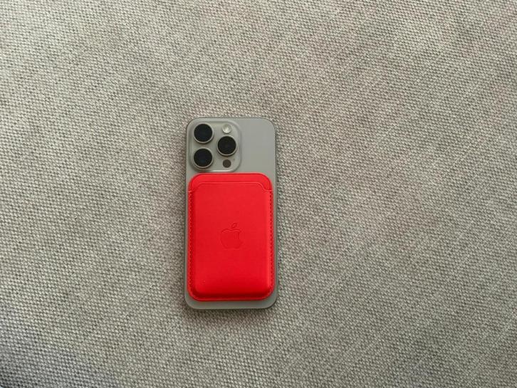 Porte-cartes Apple MagSafe – Neuf, Telecommunicatie, Mobiele telefoons | Hoesjes en Screenprotectors | Apple iPhone, Nieuw, Frontje of Cover