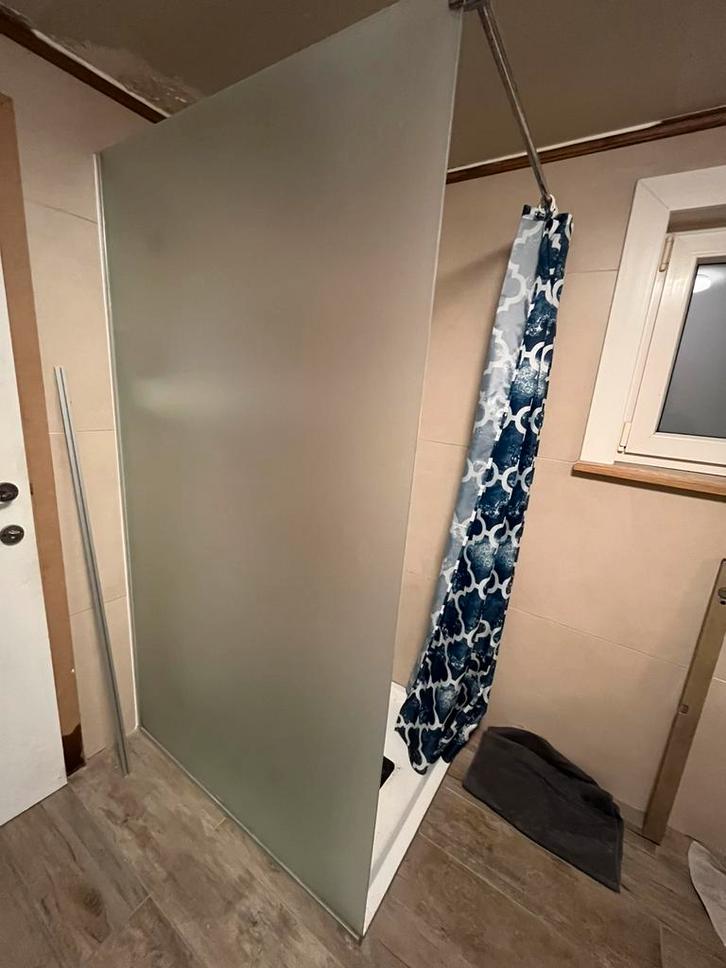 Douchewand melkglas 108x200 cm, Huis en Inrichting, Badkamer | Badkamermeubels, Zo goed als nieuw, Ophalen