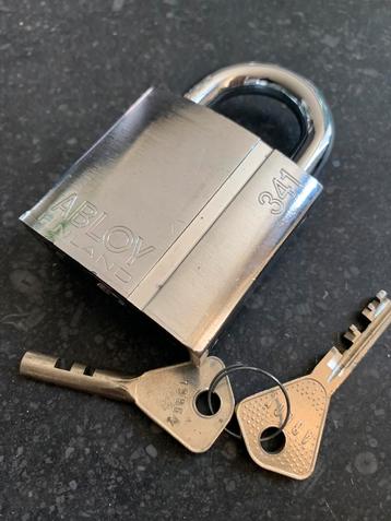 Cadenas haute sécurité ASSA ABLOY 341 disponible aux enchères