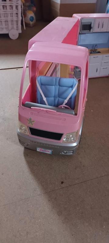 Barbie camperbus.  beschikbaar voor biedingen