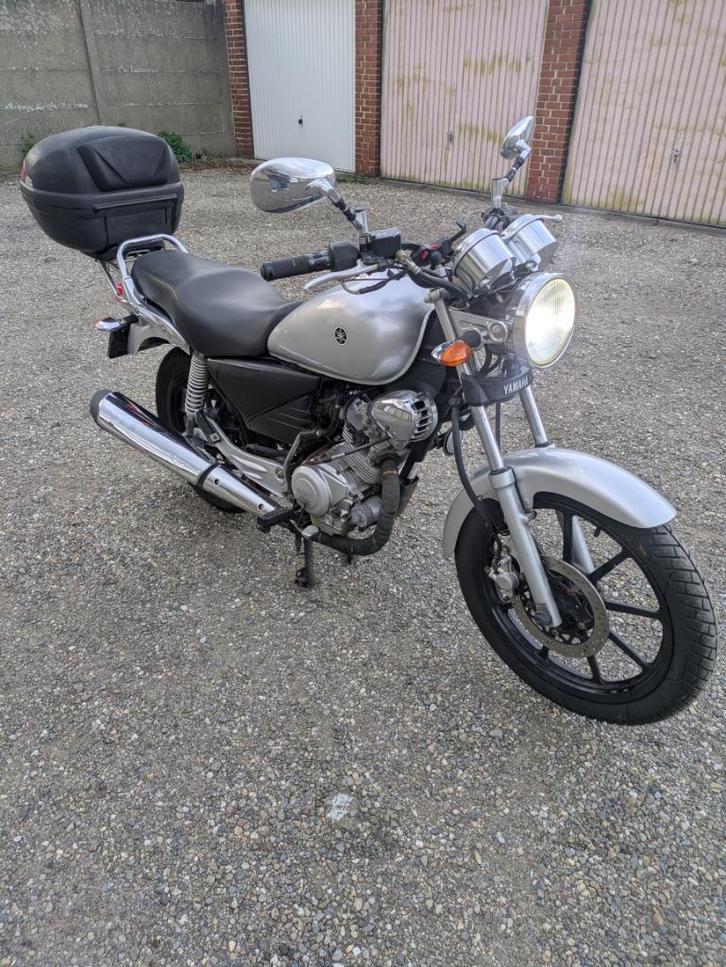 Motor Yamaha YBR125 Custom 2009 (13.586 km), Fietsen en Brommers, Brommers | Overige merken, Gebruikt, Klasse B (45 km/u), Ophalen