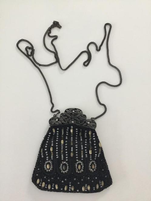 Nieuw! Retro vintage gothic zwart handtasje met pareltjes, Bijoux, Sacs & Beauté, Sacs | Sacs Femme, Neuf, Sac de soirée, Noir