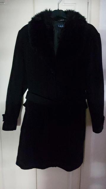 Manteau en laine noir  fourrure synthétique,TL 48/50fr 