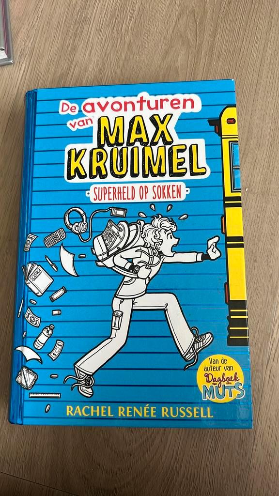 Rachel Renée Russell - Superheld op sokken, Boeken, Kinderboeken | Jeugd | 10 tot 12 jaar, Zo goed als nieuw, Ophalen of Verzenden