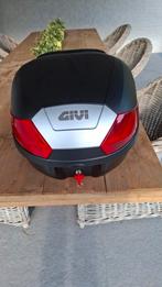 Givi topcase 30L, Motoren, Accessoires | Koffers en Tassen, Zo goed als nieuw