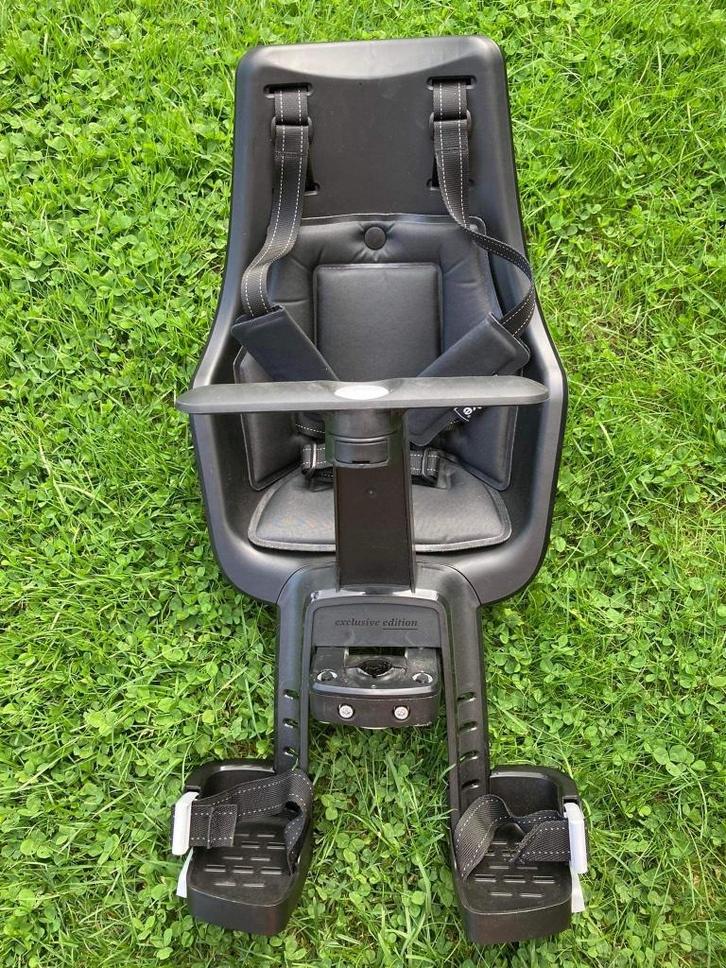 Fietsstoeltje Bobike, Fietsen en Brommers, Fietsaccessoires | Fietsstoeltjes, Zo goed als nieuw, Voorzitje, 9 t/m 18 kg, Voetsteuntjes