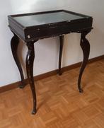 vitrine tafel, Enlèvement