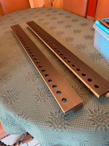 Support pour 24 pipes beschikbaar voor biedingen