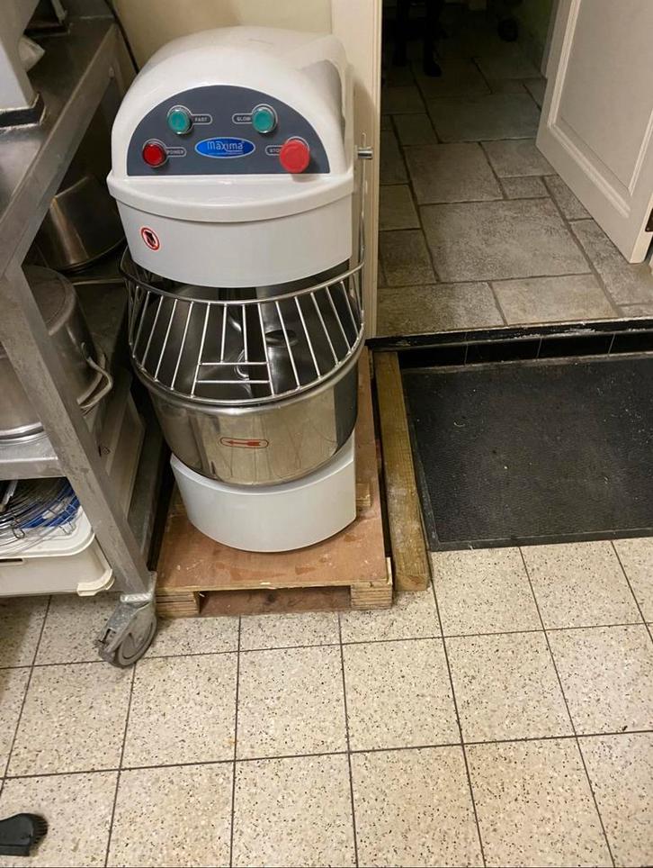 Maxima Spiraal Kneder 20L - 8kg Deegcapaciteit, Elektronische apparatuur, Keukenmixers, Gebruikt, 4 liter of meer, 2 snelheden