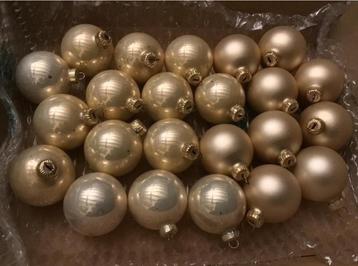 Lot de boules de Noël fragiles, de boules de Noël et d'un bo, Enlèvement ou Envoi