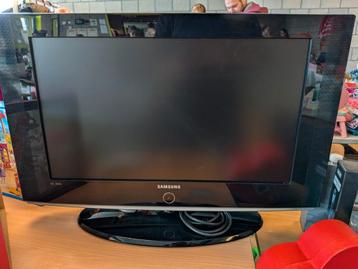 Beeldscherm (tv/monitor) 26" beschikbaar voor biedingen
