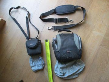 cameratas lowepro schouder- heuptas met regenhoes, 2 stuks  beschikbaar voor biedingen