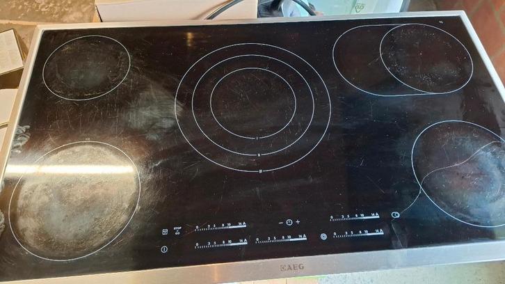 Keramische kookplaat AEG met 5 kookzones, Elektronische apparatuur, Kookplaten, Gebruikt, Inbouw, Keramisch, 5 kookzones of meer