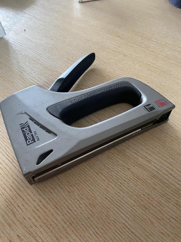 Agrafeuse Rapid ALU 753, Doe-het-zelf en Bouw, Gereedschap | Handgereedschap, Ophalen of Verzenden