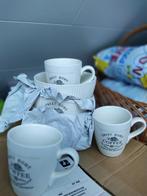 4 nieuwe tassen en soepkommen, Huis en Inrichting, Keuken | Servies, Ophalen of Verzenden, Nieuw