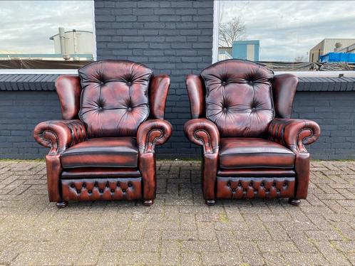 Twee Springvale Chesterfield zetels GRATIS GELEVERD!, Antiek en Kunst, Antiek | Meubels | Stoelen en Sofa's, Ophalen of Verzenden