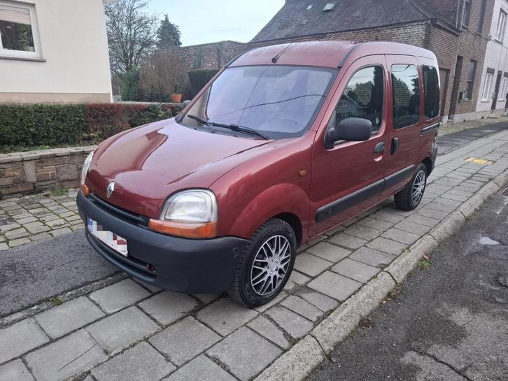 Renault Kangoo 1.1i Essence (5 pl.) Prêt à immatriculer, Auto's, Renault, Particulier, Kangoo, ABS, Airbags, Boordcomputer, Centrale vergrendeling