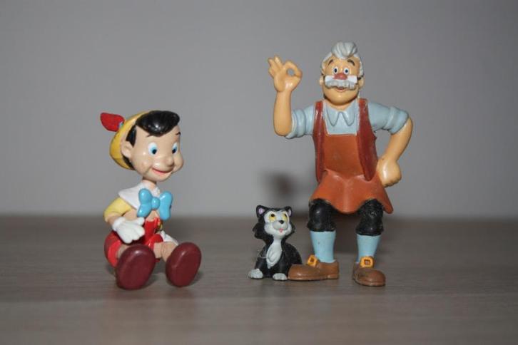 2x figuur Pinochio , Disney , Bullyland handpainted, Verzamelen, Disney, Gebruikt, Beeldje of Figuurtje, Peter Pan of Pinokkio